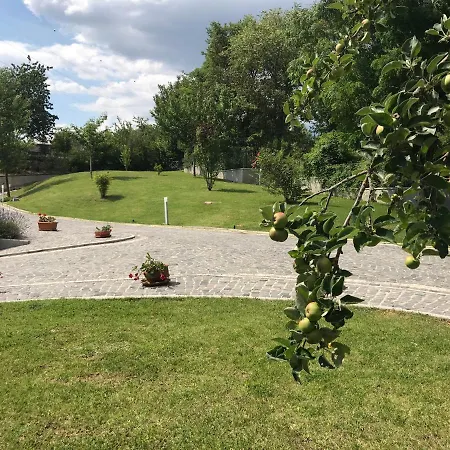 Oasi Vetoio Bed & Breakfast LʼAquila