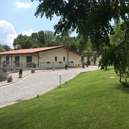 Oasi Vetoio Oda ve Kahvaltı LʼAquila