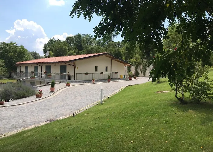 Oasi Vetoio Bed & Breakfast LʼAquila